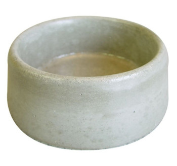 Krmítko betonové, kulaté, průměr 15.4 cm