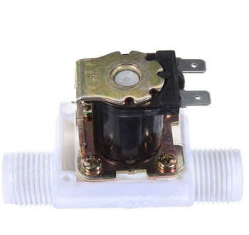 Elektromagnetický ventil 24V na vodu plastový, příruby G1/2”, NC