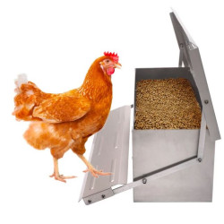 Nášlapné krmítko AGROFORTEL - 16 litrů, šetří krmivo, kvalitní provedení