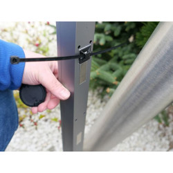 Vodotesny ultrazvukovy odpuzovac na kuny mysi potkany viano od 13 napajeni pres 12v adapter v baleni 16