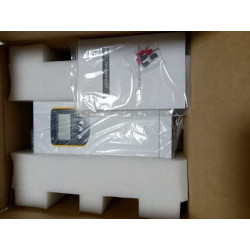 Hybridní měnič napětí CM1500-12N, DC/AC 12V/1500W,regulátor MPPT