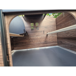 Kurník POLLY SIMPLY L – odolný HPL kurník pro 6–8 slepic bez údržby + možnost Polly AutoDefender