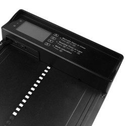 Automatické dveře kurníku s časovačem a solárním panelem, černé