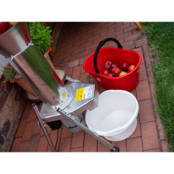 Drtič ovoce AGF-1, 1100 W, 15 l, 400 kg/h, 55x55x104 cm